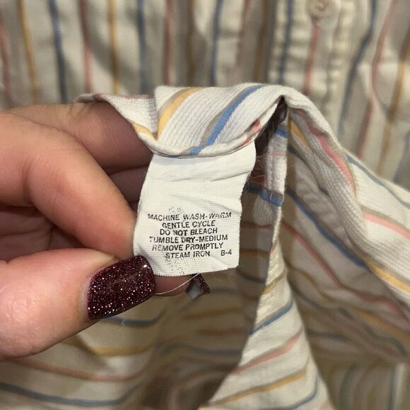 ✨Vintage Burberry’s of London Button Down Striped Sz Medium Shirt✨ - Picture 7 of 8